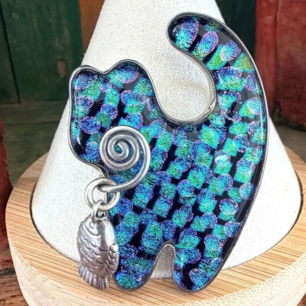 Linda Shull “Boots the Cat” Dichroic Glass Sterling Brooch Pendant